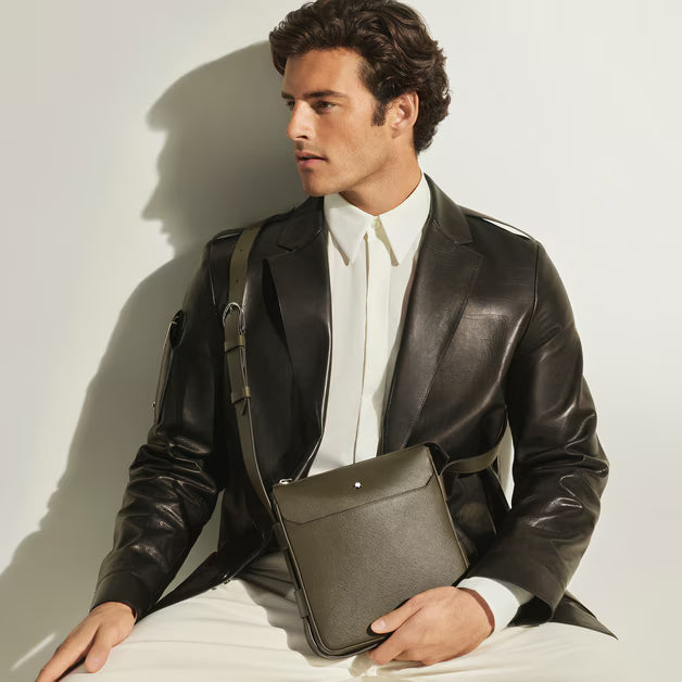Bolso Mensajero Vertical de Cuero Sartorial 